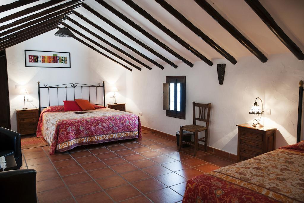 이즈나얄 Cortijo La Haza B&B 객실 사진